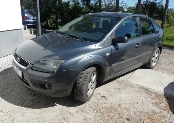 ford focus małopolskie Ford Focus cena 4500 przebieg: 316000, rok produkcji 2005 z Oświęcim